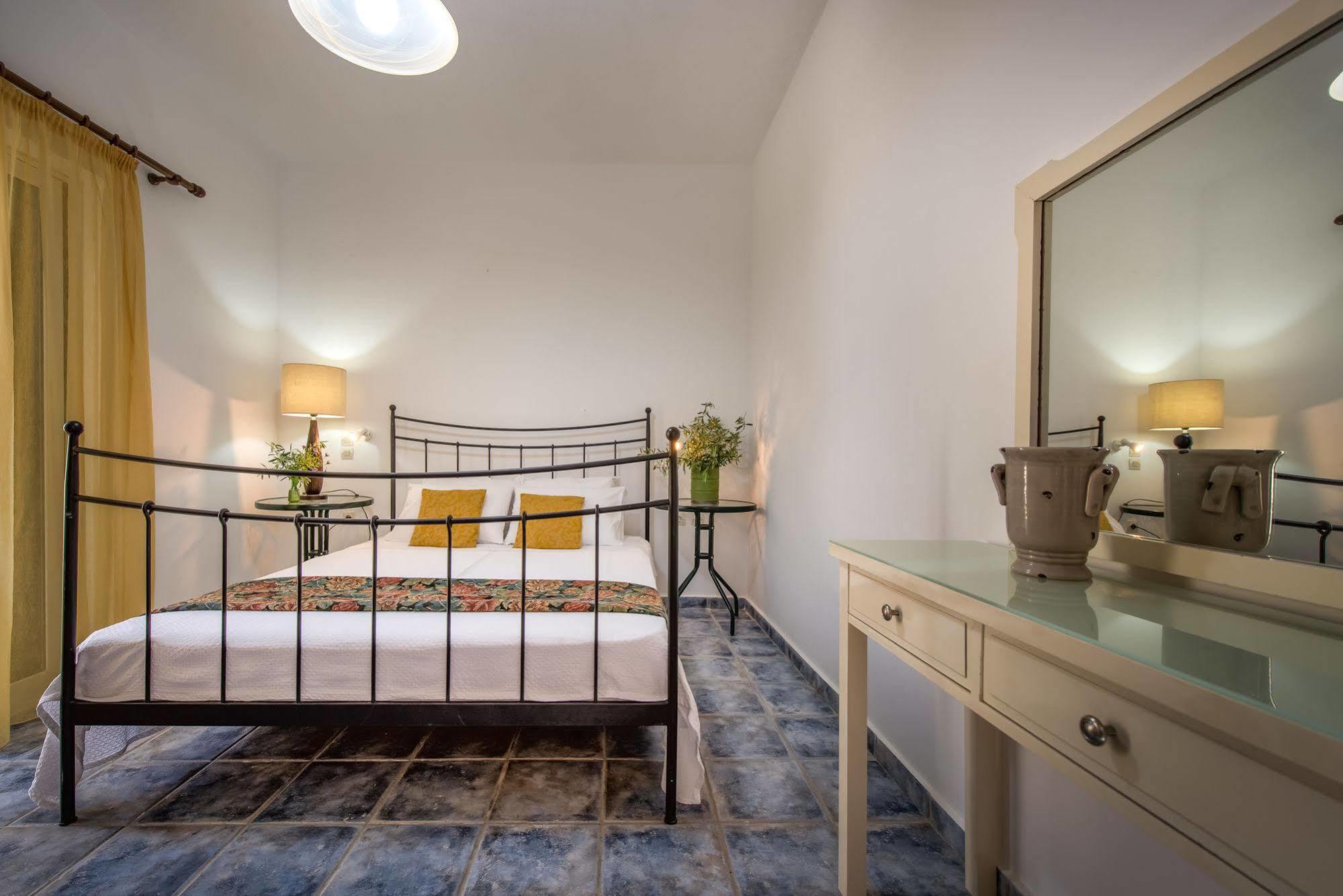 Lofos Soilis Aparthotel Tragaki Bagian luar foto