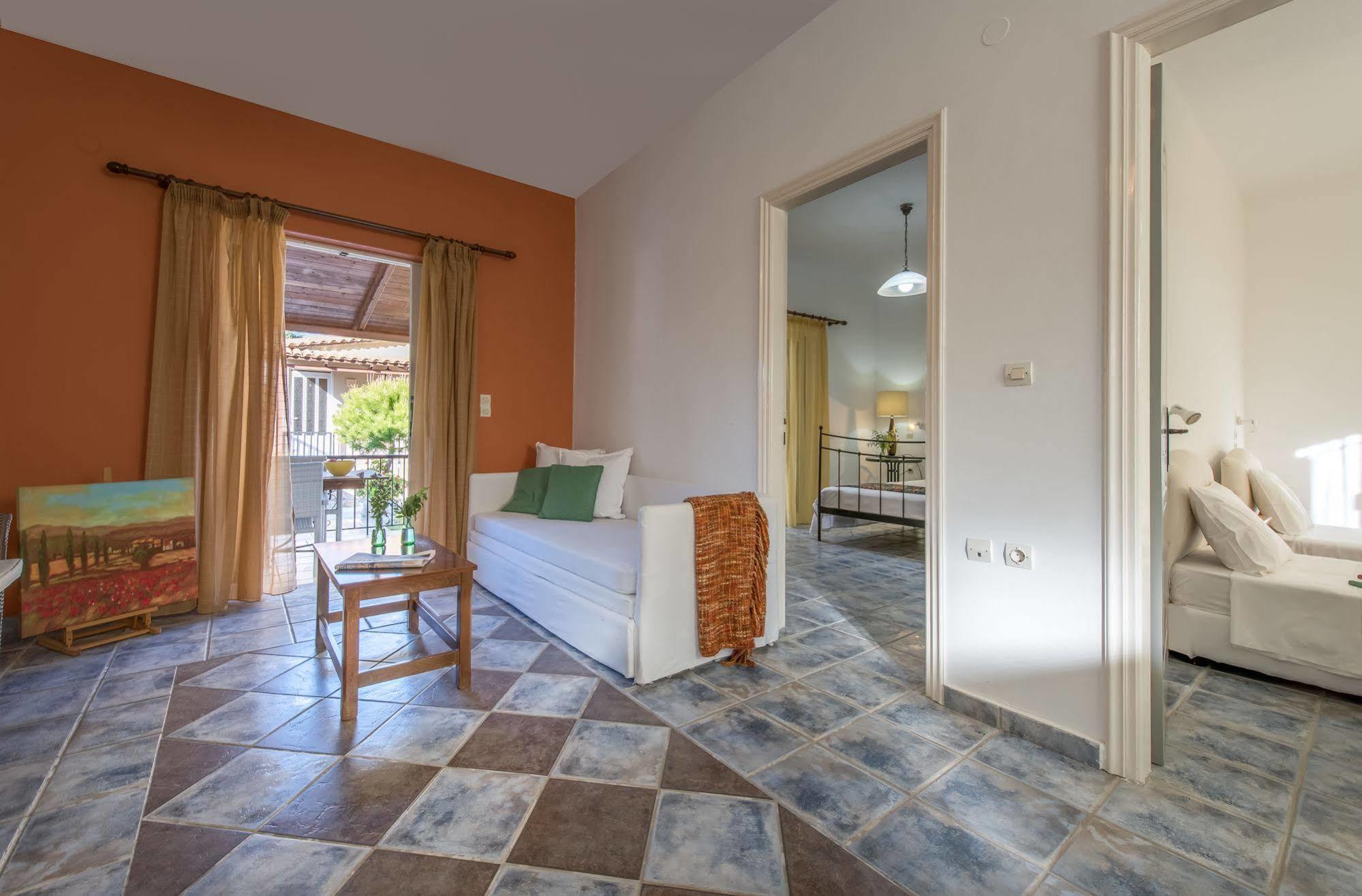 Lofos Soilis Aparthotel Tragaki Bagian luar foto