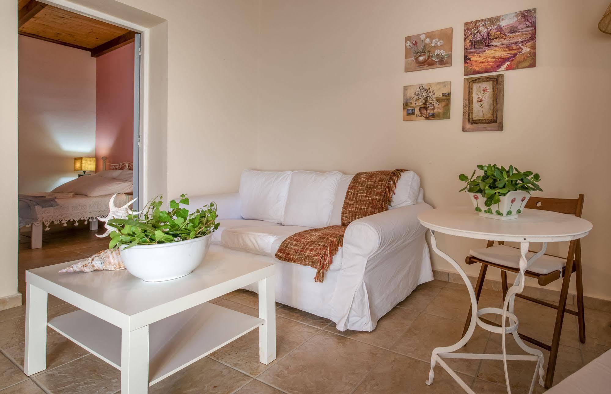 Lofos Soilis Aparthotel Tragaki Bagian luar foto